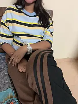 Snapshot of geetanjali_singh chatting on 04/08/26, 06:31 geetanjali singh online show from 04/08/26, 06:31