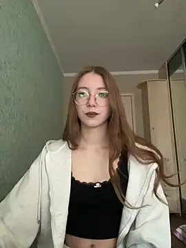 Eseniya  online show from 01/17/26, 09:46