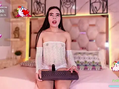 Sophieh Sweet online show from 03/26/26, 10:18