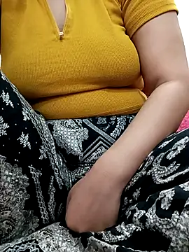 ShamaParvin online show from 02/05/26, 02:57