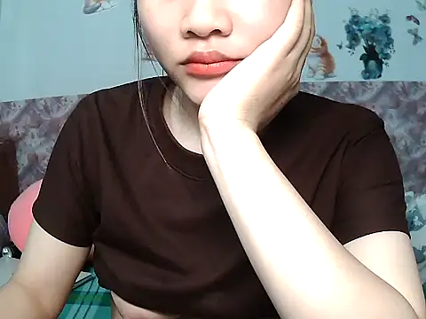 Snapshot of hana_ssexy chatting on 05/13/26, 04:36 hana ssexy online show from 05/13/26, 04:36