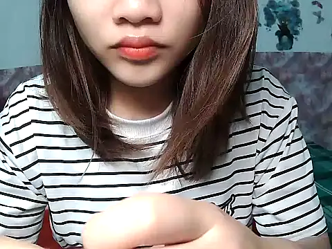 Snapshot of hana_ssexy chatting on 05/15/26, 03:43 hana ssexy online show from 05/15/26, 03:43