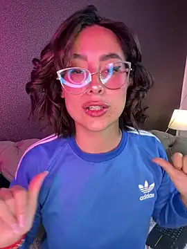 luna gv online show from 02/24/26, 11:11