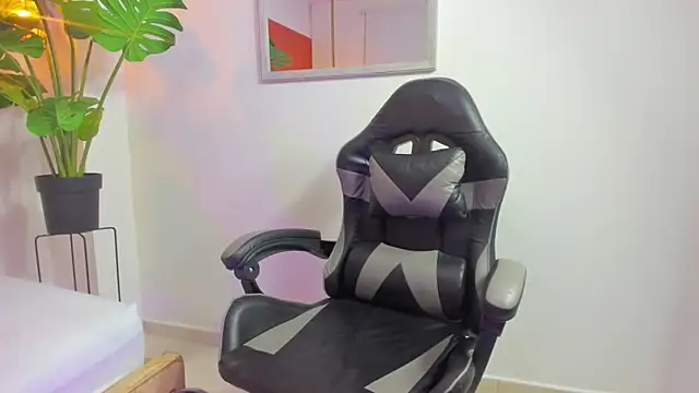 lila lain online show from 02/08/26, 02:53