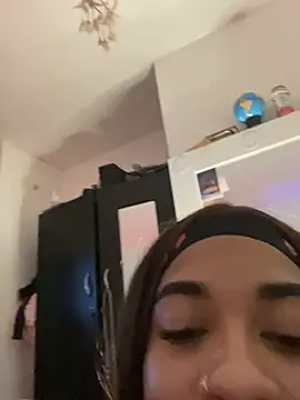  keylafisher  online show from 02/06/26, 10:44