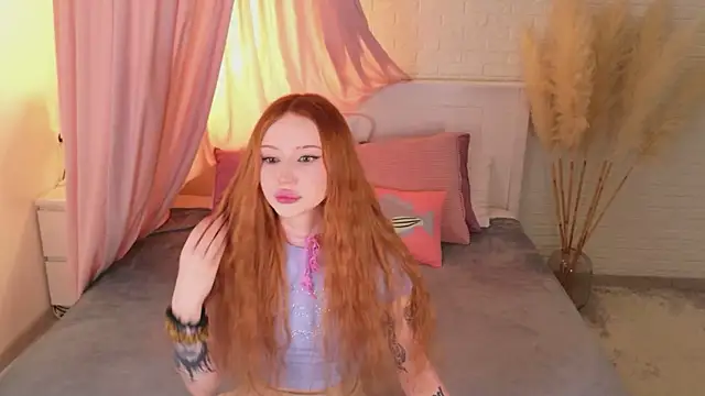 Snapshot of Zoe__Page chatting on 02/26/26, 01:55 Zoe Page online show from 02/26/26, 01:55