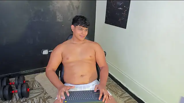 Nicole and thiago1 online show from 02/21/26, 10:12