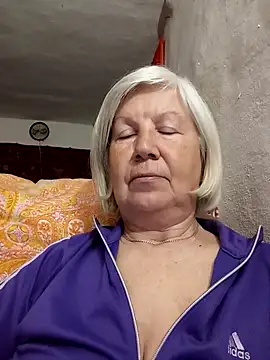 KlaudiaDarling online show from 03/18/26, 09:26