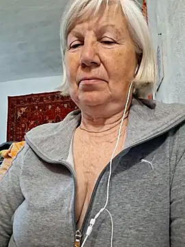 Snapshot of KlaudiaDarling chatting on 05/11/26, 08:05 KlaudiaDarling online show from 05/11/26, 08:05