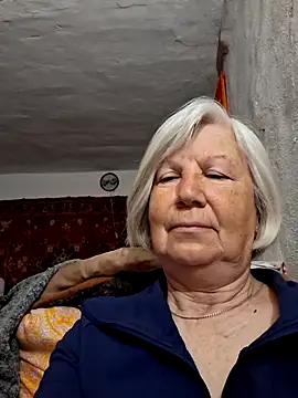 Snapshot of KlaudiaDarling chatting on 05/02/26, 02:28 KlaudiaDarling online show from 05/02/26, 02:28