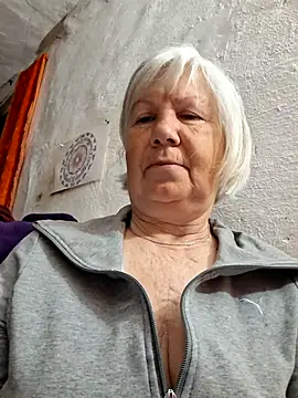 Snapshot of KlaudiaDarling chatting on 05/08/26, 10:46 KlaudiaDarling online show from 05/08/26, 10:46