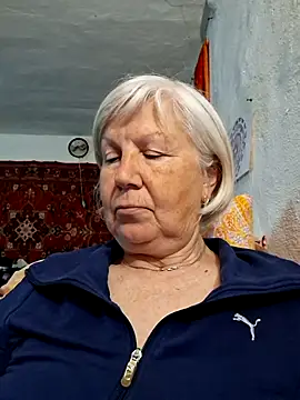 Snapshot of KlaudiaDarling chatting on 04/21/26, 10:00 KlaudiaDarling online show from 04/21/26, 10:00