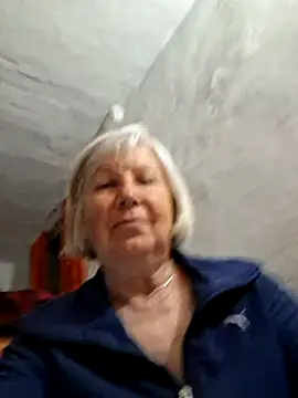 Snapshot of KlaudiaDarling chatting on 05/03/26, 06:33 KlaudiaDarling online show from 05/03/26, 06:33