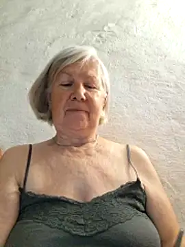 Snapshot of KlaudiaDarling chatting on 05/25/26, 03:22 KlaudiaDarling online show from 05/25/26, 03:22
