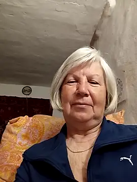Snapshot of KlaudiaDarling chatting on 04/18/26, 01:41 KlaudiaDarling online show from 04/18/26, 01:41