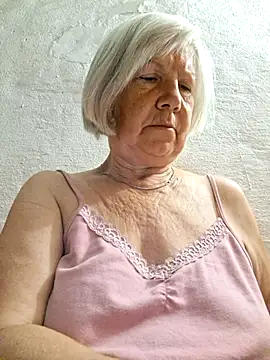 Snapshot of KlaudiaDarling chatting on 07/16/26, 02:19 KlaudiaDarling online show from 07/16/26, 02:19