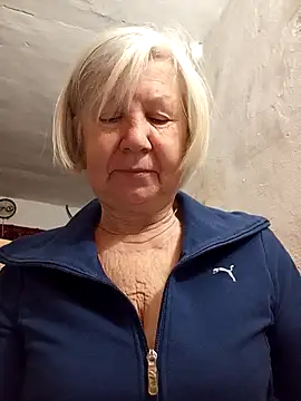 KlaudiaDarling online show from 02/04/26, 12:49