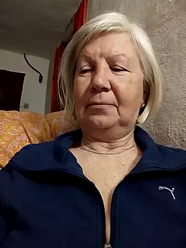 KlaudiaDarling online show from 03/03/26, 11:01