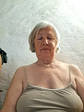Snapshot of KlaudiaDarling chatting on 06/15/26, 02:17 KlaudiaDarling online show from 06/15/26, 02:17