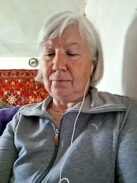 Snapshot of KlaudiaDarling chatting on 05/08/26, 10:19 KlaudiaDarling online show from 05/08/26, 10:19