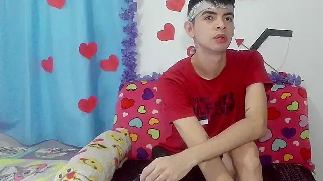 nico22love online show from 02/17/26, 02:58