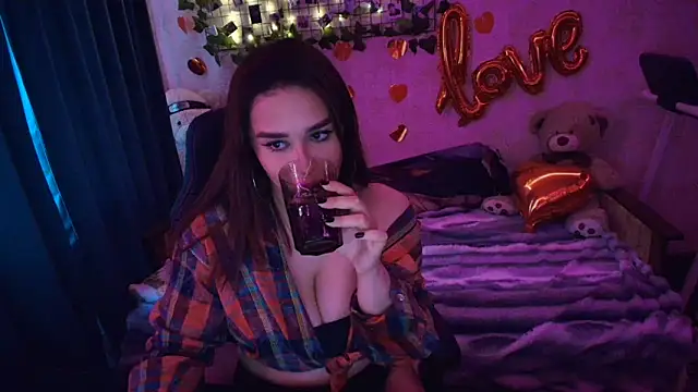 AlisiaRose online show from 03/28/26, 03:29