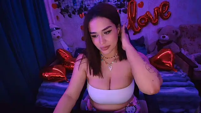 AlisiaRose online show from 03/12/26, 10:47