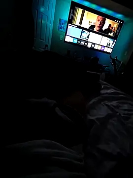 Snapshot of HoofedCylinder chatting on 03/19/26, 06:13 HoofedCylinder online show from 03/19/26, 06:13