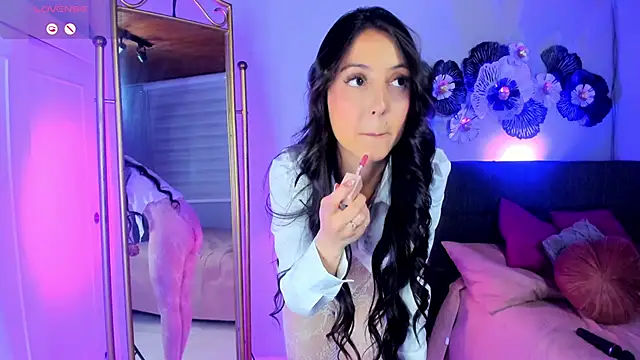 luna celeeste  online show from 04/05/26, 04:24