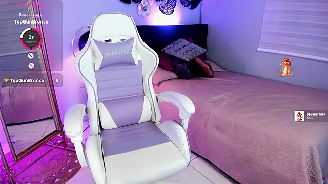 luna celeeste  online show from 03/15/26, 05:42