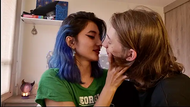 LunaisBack online show from 03/30/26, 08:54