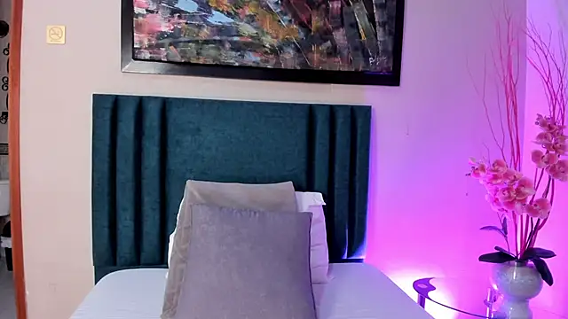 Snapshot of MiaaHarperr chatting on 01/17/26, 06:11 MiaaHarperr online show from 01/17/26, 06:11