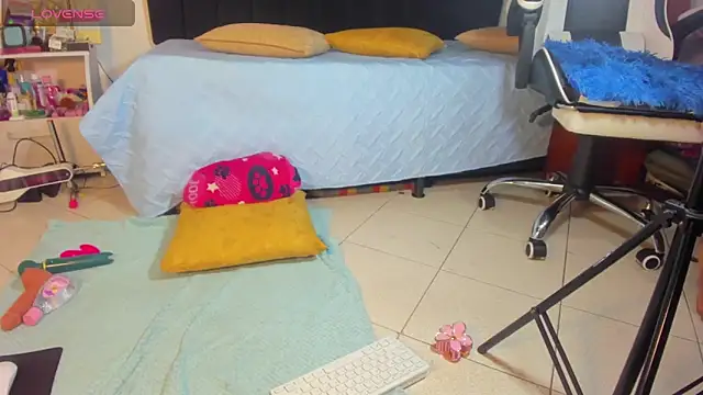 karen adamss online show from 03/10/26, 04:27