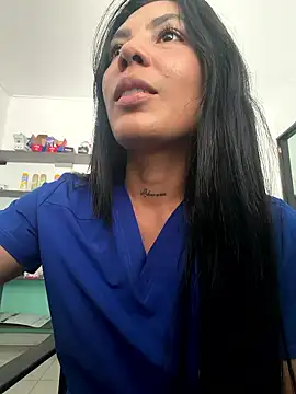 Sarah Hinata online show from 01/07/26, 04:23