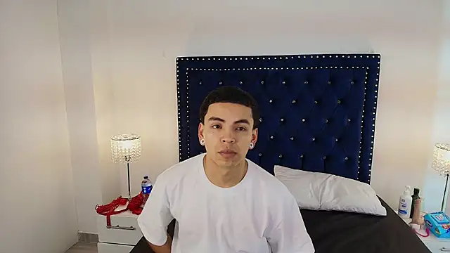 Jaden and sofia online show from 05/07/26, 03:44