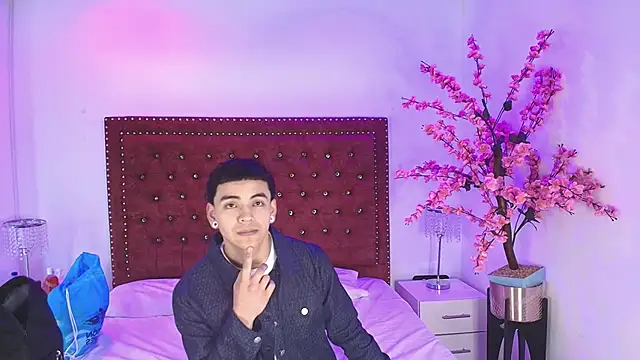Jaden and sofia online show from 05/31/26, 03:01