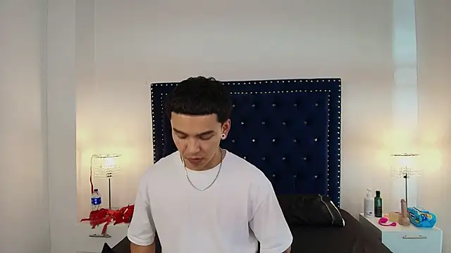 Jaden and sofia online show from 05/03/26, 03:22