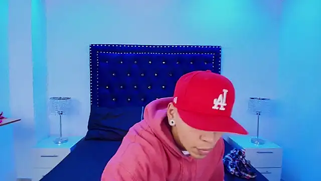 Jaden and sofia online show from 04/17/26, 03:09