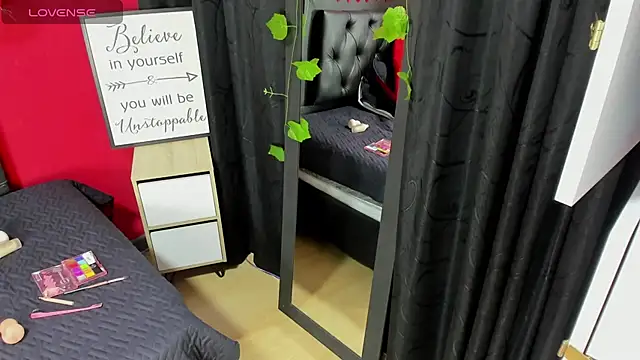 Abby Hiiltoon online show from 02/18/26, 04:43