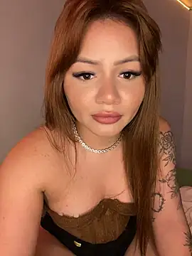 Isisbennett online show from 04/12/26, 11:08