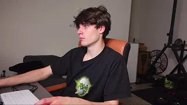 Daniel Shawnn online show from 01/12/26, 02:13