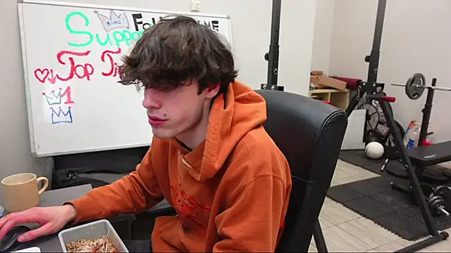 Daniel Shawnn online show from 02/02/26, 03:55