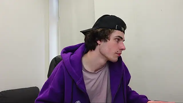 Daniel Shawnn online show from 04/02/26, 02:02