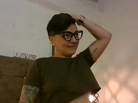 kat paradise online show from 02/05/26, 11:50