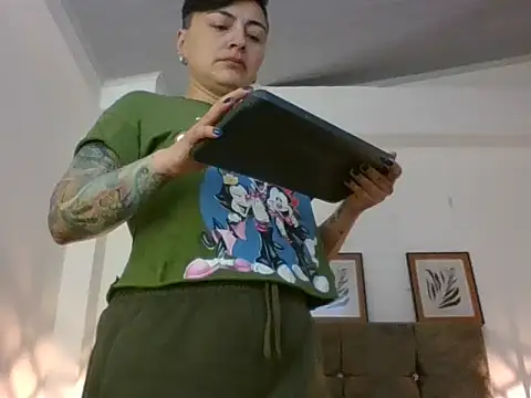 kat paradise online show from 03/02/26, 11:39