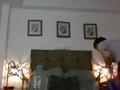 kat paradise online show from 01/15/26, 12:19