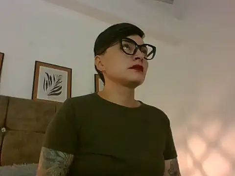 kat paradise online show from 02/19/26, 11:40