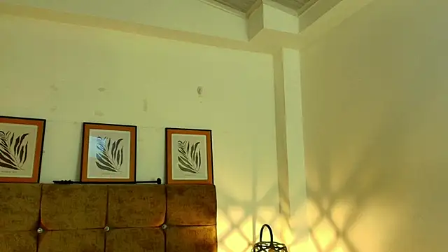 kat paradise online show from 04/09/26, 11:49