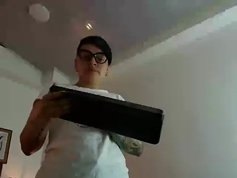 kat paradise online show from 06/02/26, 11:43