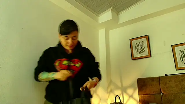 kat paradise online show from 04/14/26, 11:37